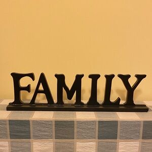 Bed Bath & Beyond Black Wooden Family Sign
